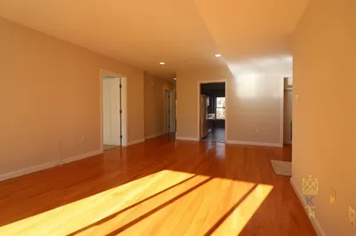 20 Cameron St #301