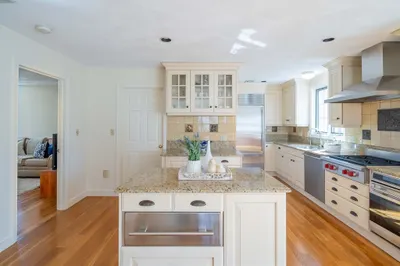 380 Marrett Rd 1