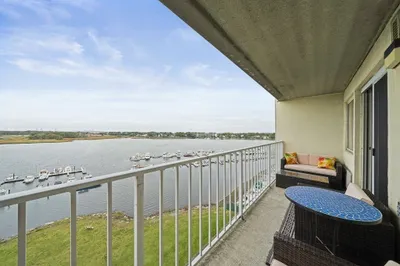 200 Cove Way #909