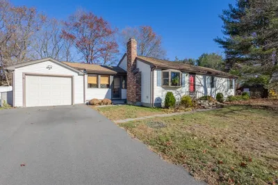 7 Rakeville Circle