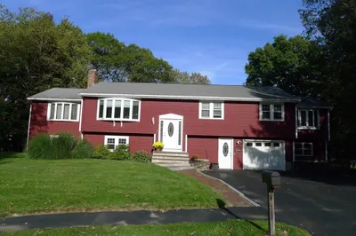11 Adin Dr