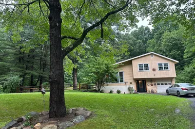 87 Bayberry Lane 1