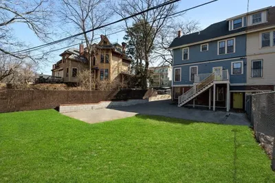 31 Monadnock St ##1 1