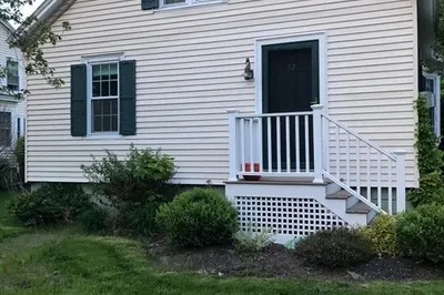 32 Hillside Ave