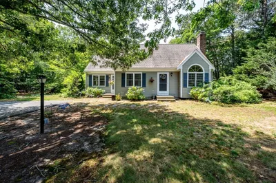 25 Waltham Circle 1