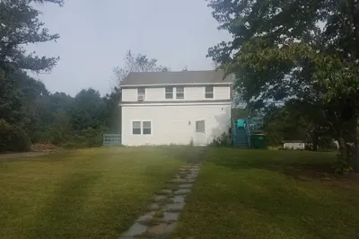 568 Bay Rd #1
