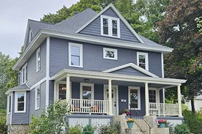 49 Brattle Street