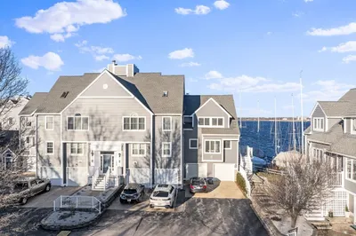 700 Shore Dr #4-413 1