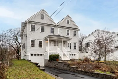 49 Bridge St #49