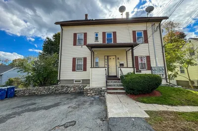 26 Otis St 1
