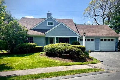 11 Dalton Drive #11 1