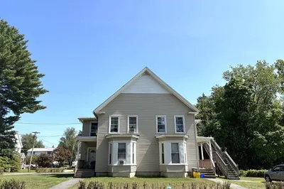 7 Riverview Drive 1