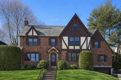 36 Goodnough Rd