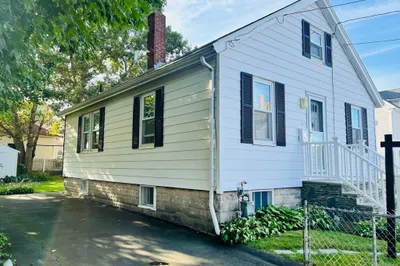 19 Sheridan St