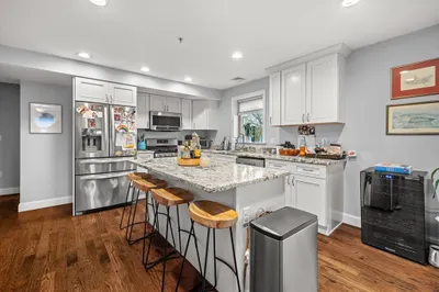 297 D St #4