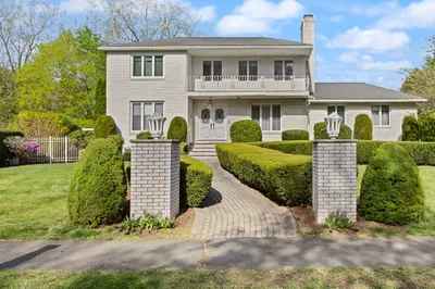 34 Coolidge Rd