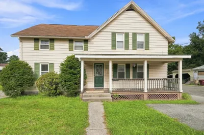 255 Center St 1