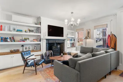 40 Sullivan St 1