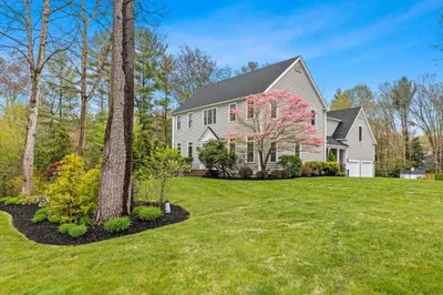 87 Bates Way 1
