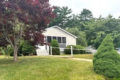 40 Lyn Lane 1