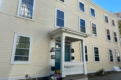 45 Washington St #5 1