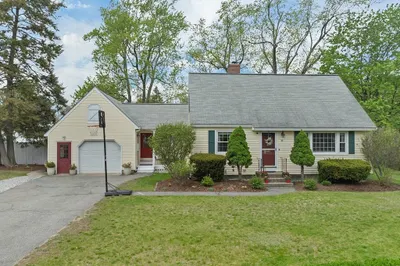 18 Buckman Drive 1