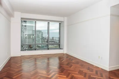 2 Avery St #21B 1