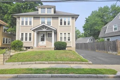 19 Rowe St #. 1