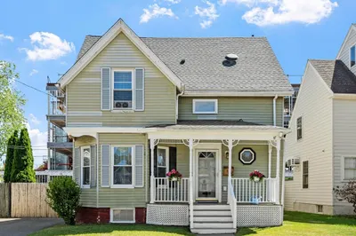 20 Conomo Ave