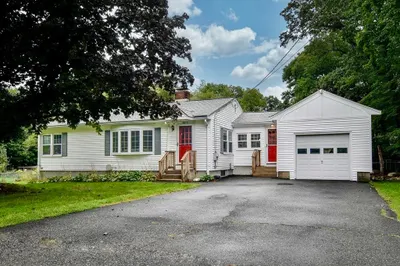 56 Woodland Rd