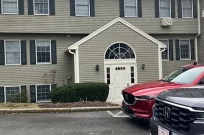 304 Manor Terrace #304