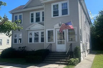 70 Mary St #1