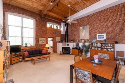 3 S Stone Mill Dr #221 1