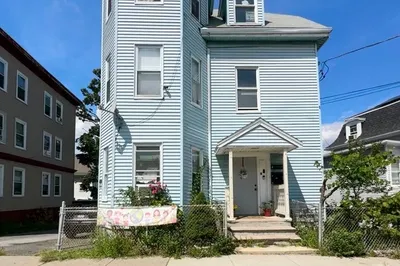 41 High Rock St #3 1