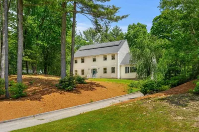 18 Equestrian Dr