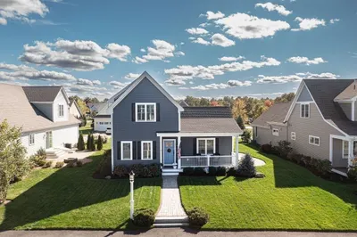 3 Bethpage Rd 1