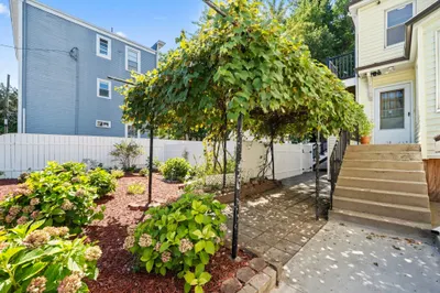 29 Hanson St #1 1