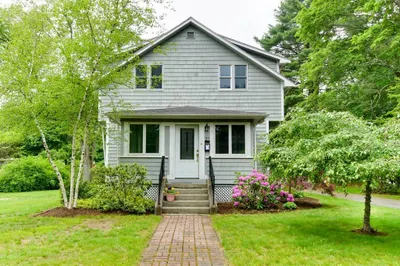 21 Lake Rd 1