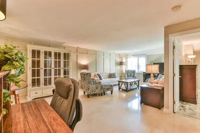 44 Elm St #306