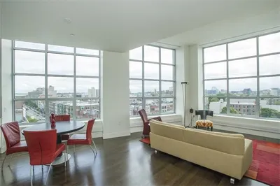 360 Newbury Street #605 1