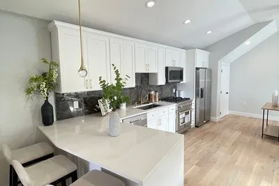 137 Falcon Street #3