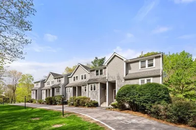 18 Summerville Rd #C-18 1