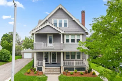 23 Devens Rd 1