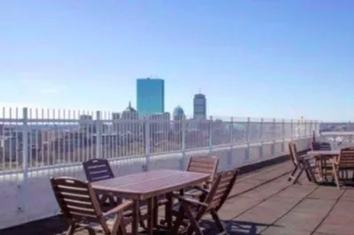 130 Bowdoin St #1205