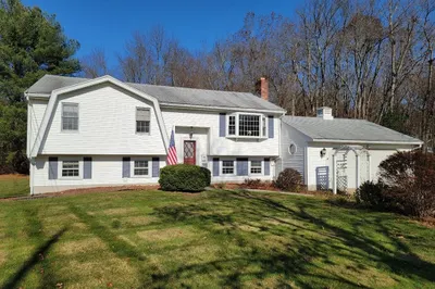 119 Cordaville Rd 1