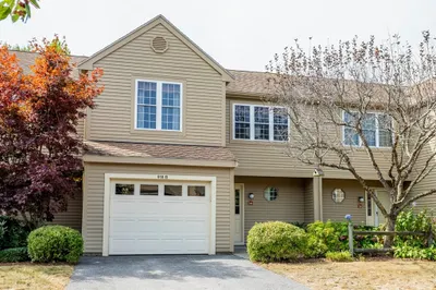 918 Ridgefield Cir #B