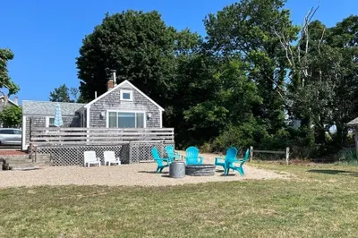 37 Cranberry Hwy #3