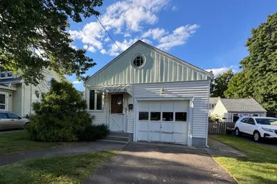 93 Audubon Rd 1