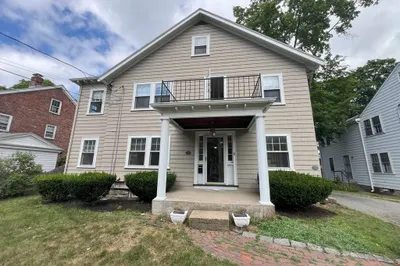 19 Maple St #19 1
