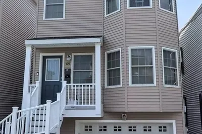 69 Horace St #2